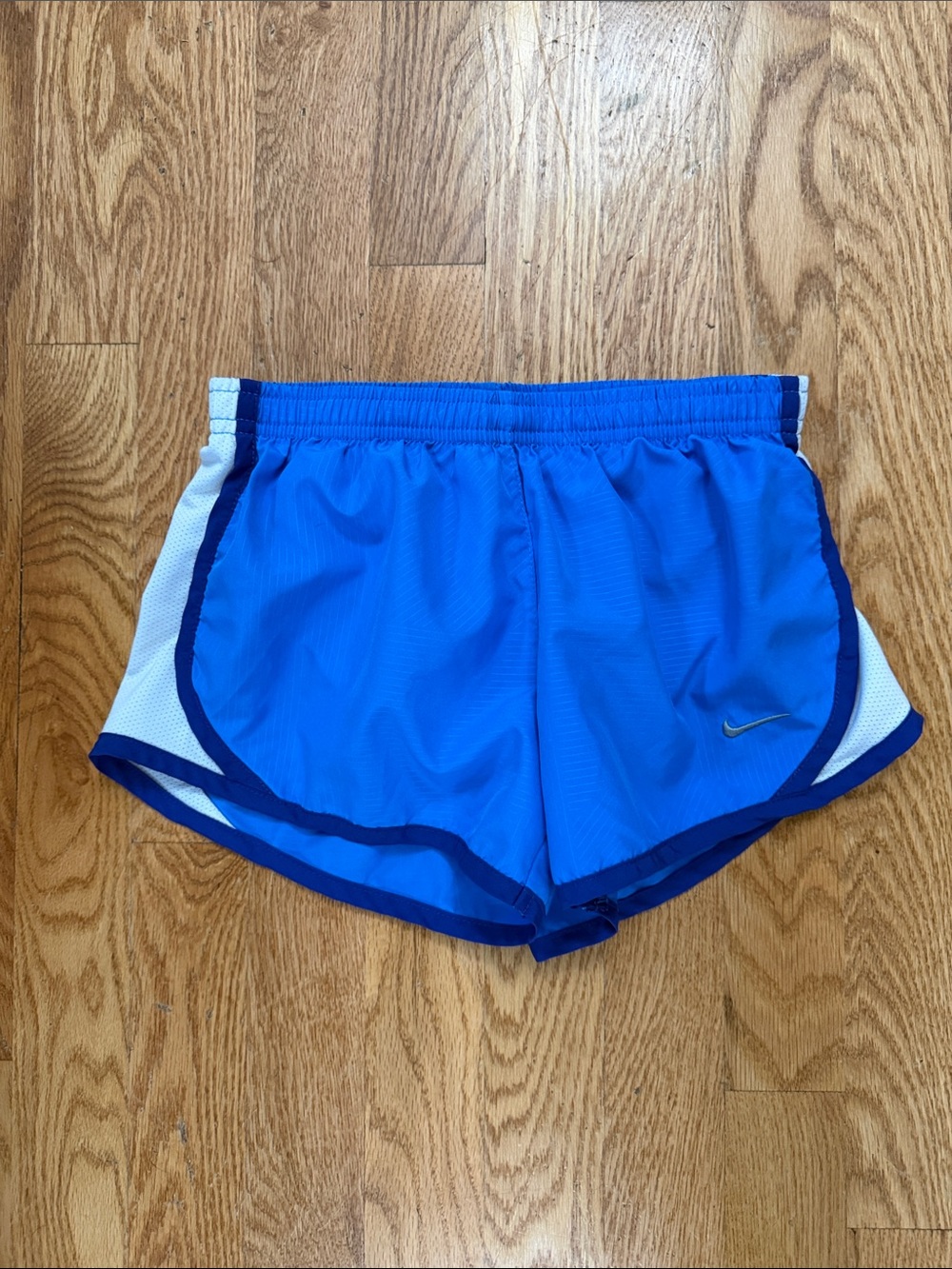 Nike Girls Youth S Bright Blue Shorts with White Side Panels Dri Fit